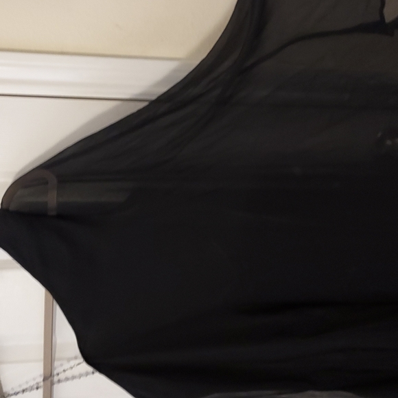 Guess by Marciano one shoulder cape top - Picture 3 of 6